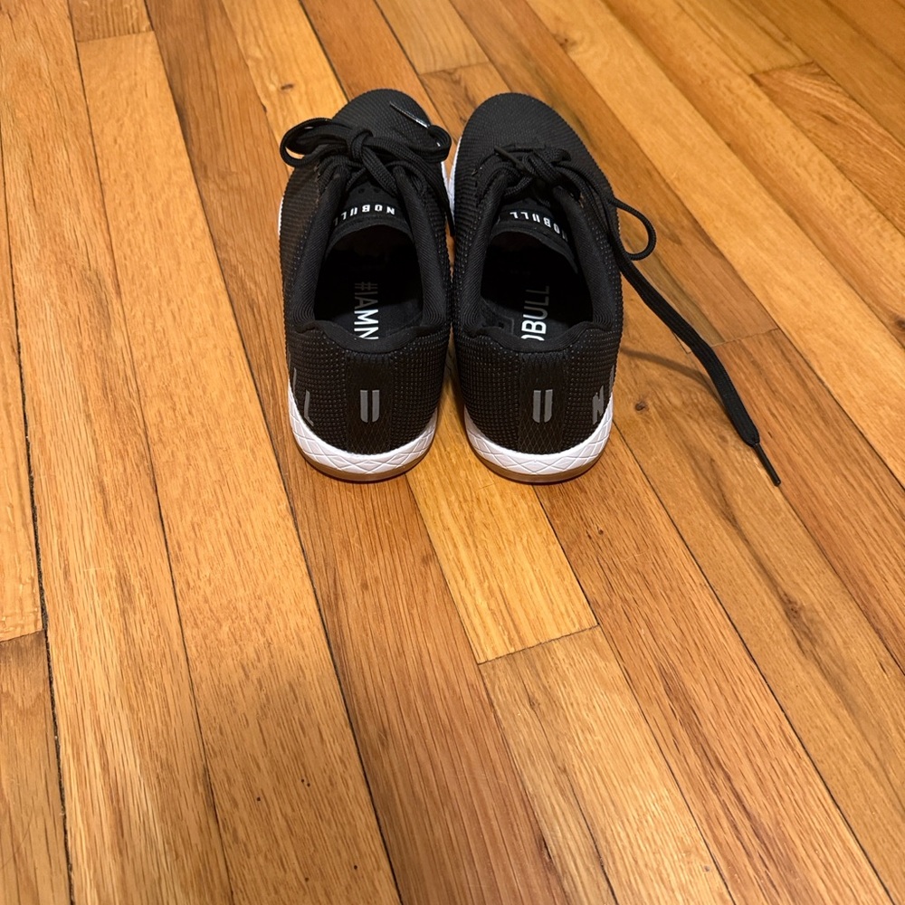 New - NOBULL Women’s Outwork Black/White/Gum - Picture 4 of 5